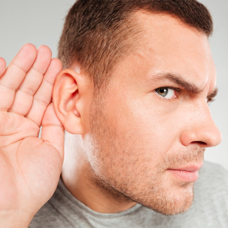 Tendez l’oreille, les aides auditives